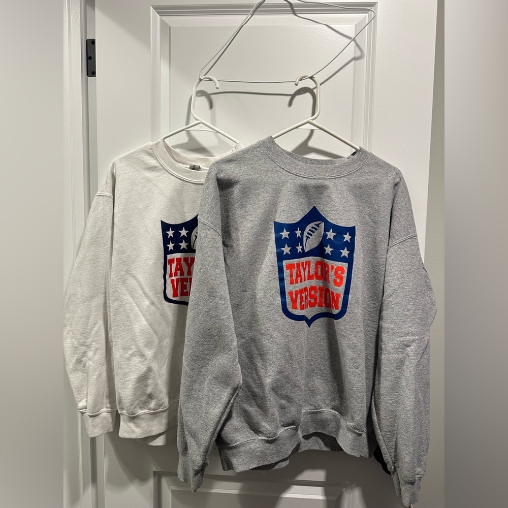 TAYLOR SWIFT MERCH / Taylor’s Version Sweatshirt / Gray Sweatshirt